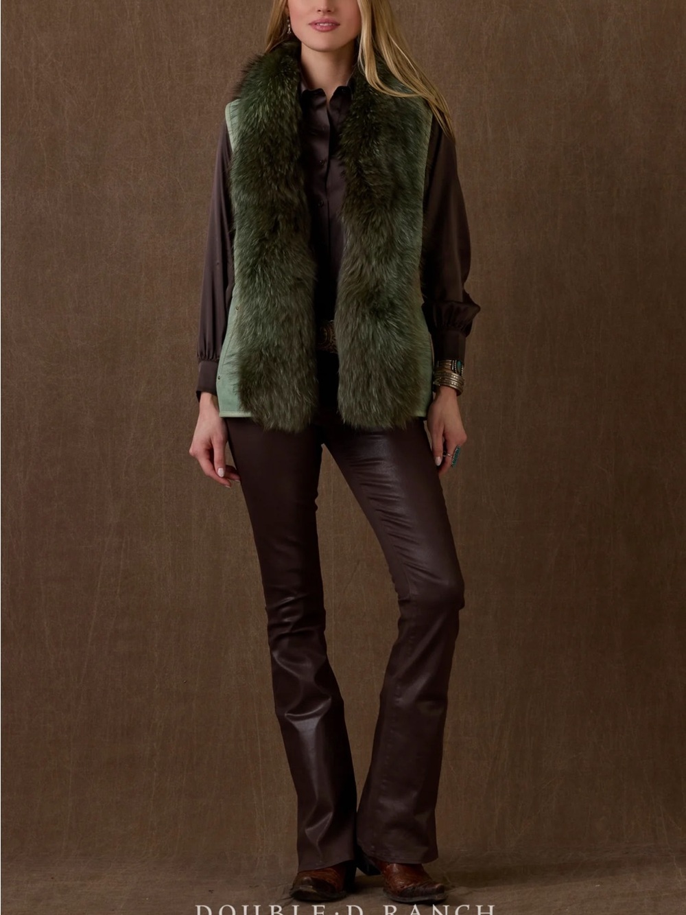 Double D Ranch Forest Green Suede Hondo Vest with Plush Fur Collar - Picture 3 of 7